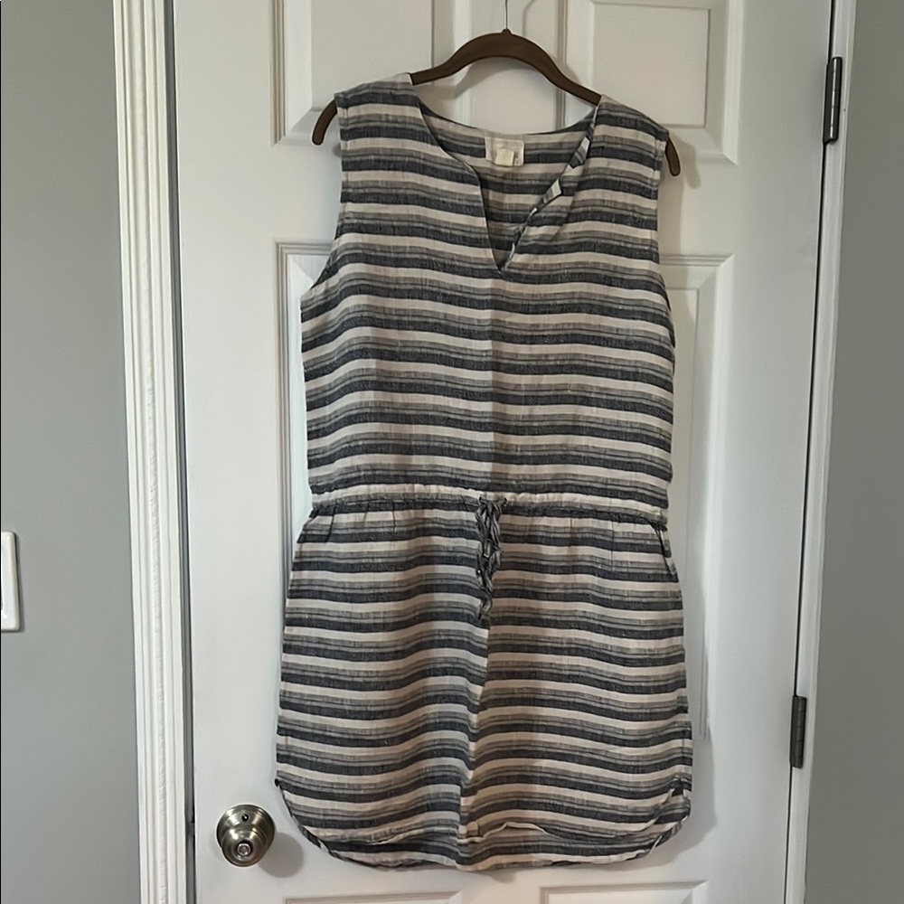 Caslon - 100% linen Striped Sleeveless Dress petite medium
